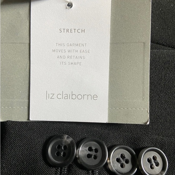 NWT LIZ CLAIBORNE Women's Classic Black Lined Blazer | Business Jacket - Picture 5 of 8